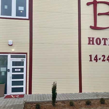Vecsesi Rendezvenykoezpont Es Panzio B&B 외부 사진