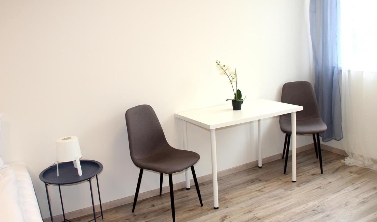 Vecsesi Rendezvenykoezpont Es Panzio B&B 외부 사진