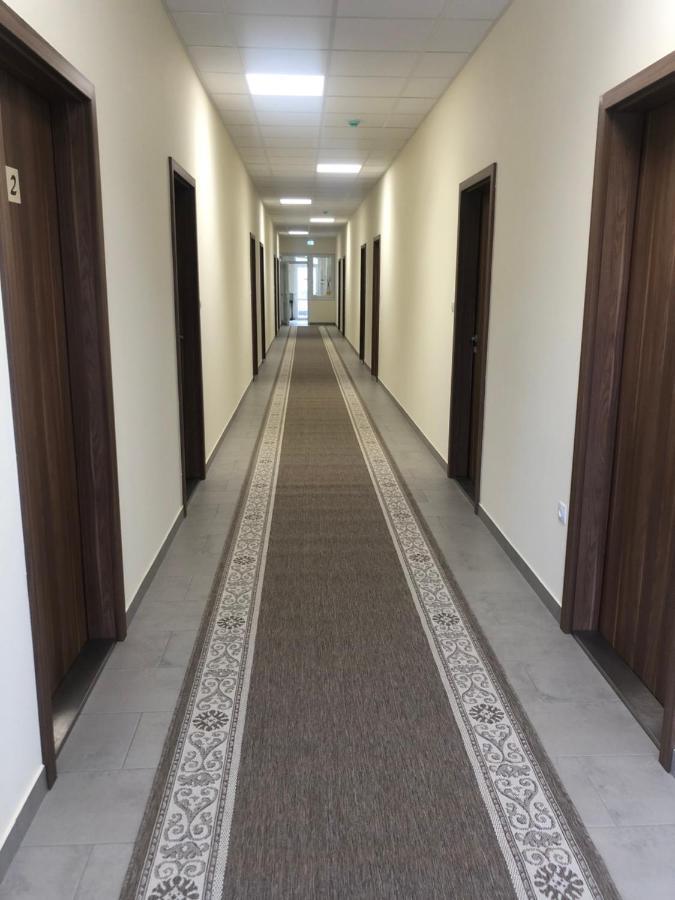Vecsesi Rendezvenykoezpont Es Panzio B&B 외부 사진